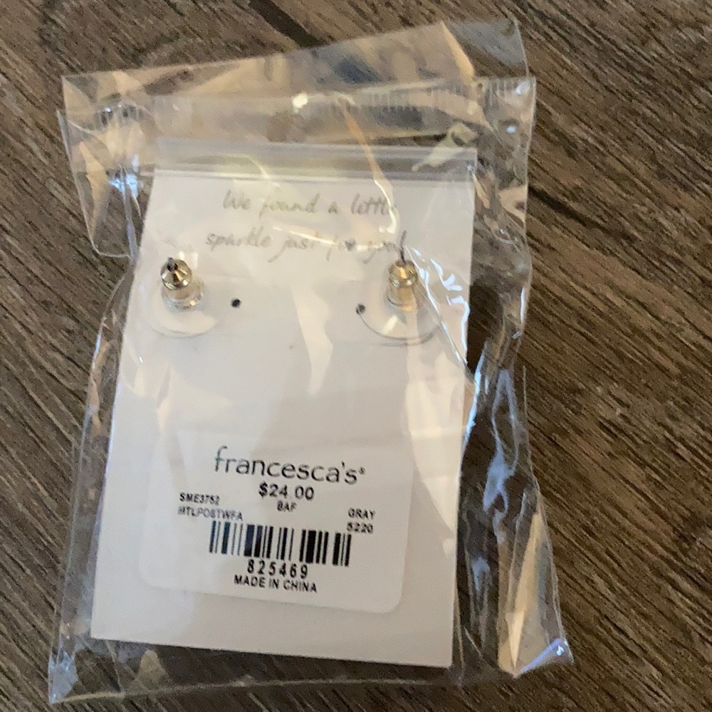 Francesca’s earrings - Picture 2 of 2